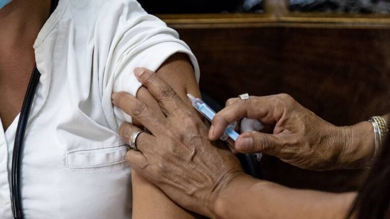 Vacunación contra el coronavirus: radiografía de las personas que ya recibieron la Sputnik V