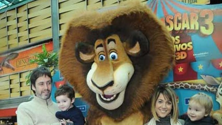 Valeria Gastildi, a full: con su pareja, su hijo y dos sobrinitos.