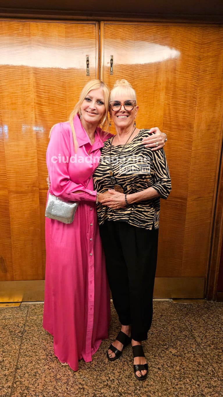 Valeria Lynch brilló en el Gran Rex y Yuyito González posó para Ciudad con ella (Foto: Movilpress).