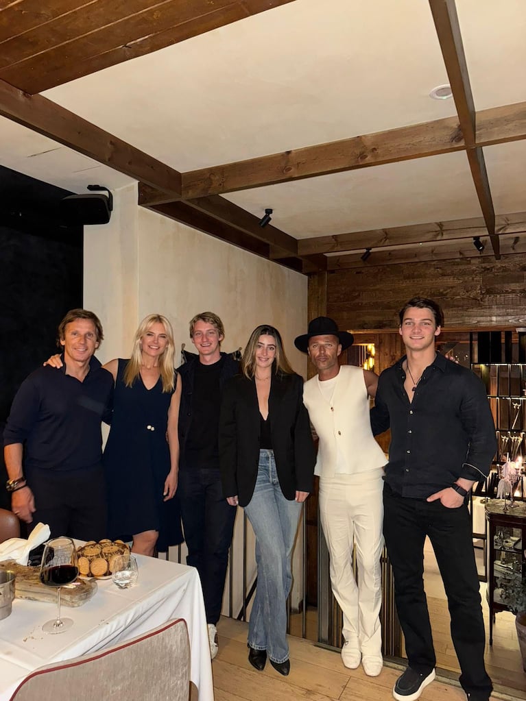 Valeria Mazza, Alejandro y Tiziano Gravier, Gaby Álvarez y Valentina Barbier en el cumpleaños de Balthazar (Foto: prensa).