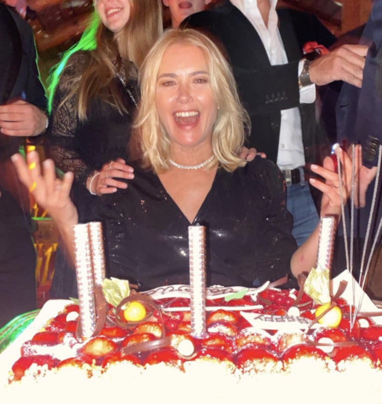 Valeria Mazza celebró sus 50 años en Suiza con su familia: "Festejos en la montaña"