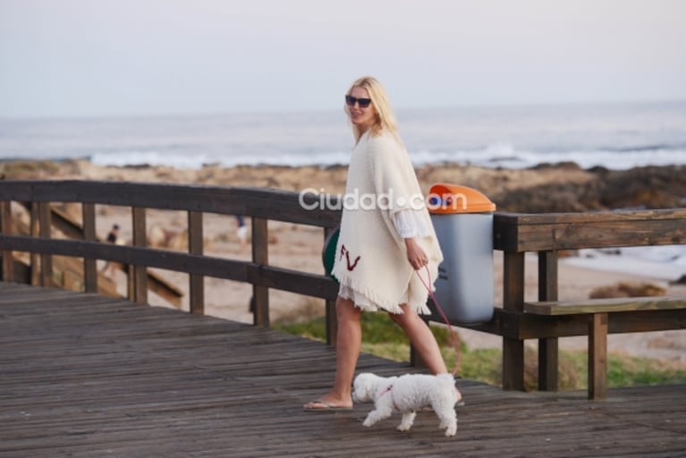 Valeria Mazza inauguró la temporada de Punta del Este a puro glamour: mirá su elegante look playero