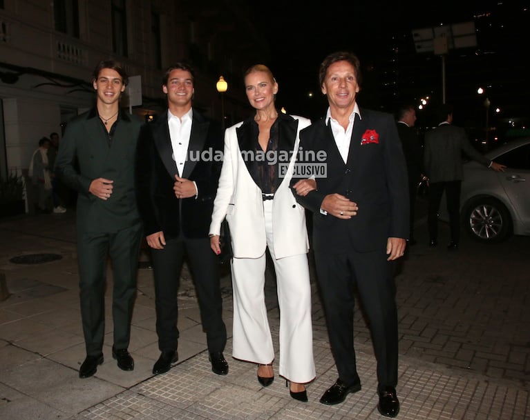 Valeria Mazza y Alejandro Gravier con sus hijos en un evento de lujo (Foto: Movilpress).