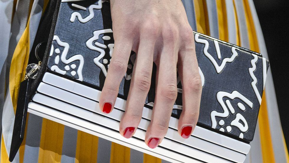 Ventajas y desventajas de las uñas de acrílico o gel