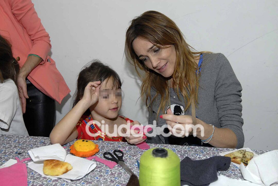 Vero junto a su hija, Antonia. (Foto: Movilpress)