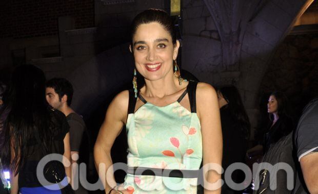 Verónica Varano eligió un vestido con mucho color.  (Foto: Jennifer Rubio-Ciudad.com)