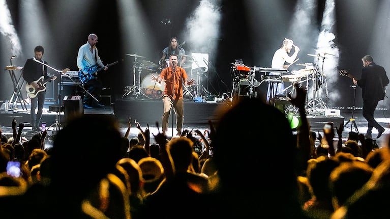 Vetusta Morla cerró su gira por Latinoamérica con un Gran Rex repleto: las fotos
