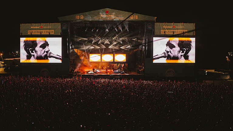 Vetusta Morla reúne a miles de personas en su gira europea y suma funciones
