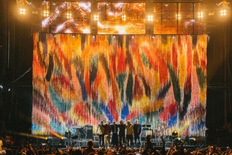 Vetusta Morla reunió a miles de personas en su gira europea y suma funciones