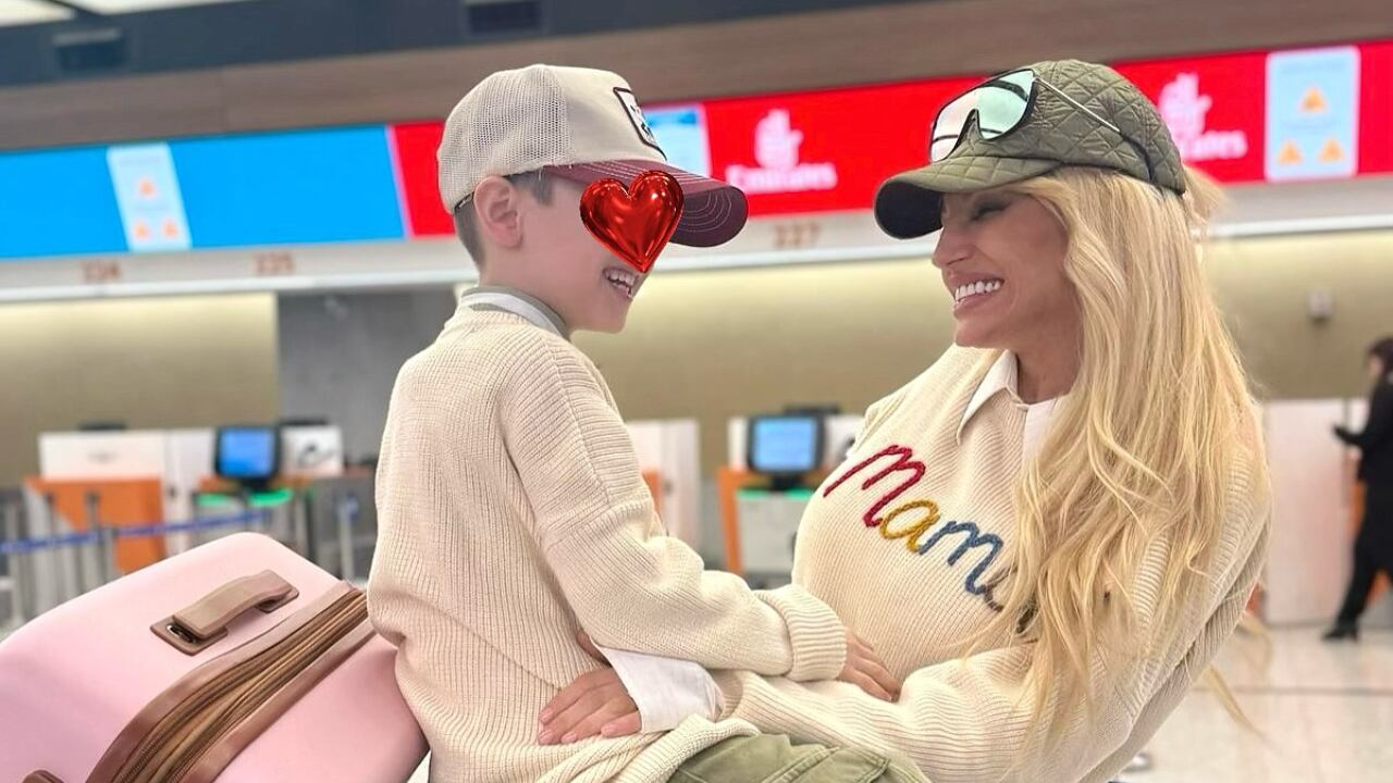 Vicky Xipolitakis cumplió el sueño de viajar a la Riviera Maya con su hijo. CRÉDITO: INSTAGRAM