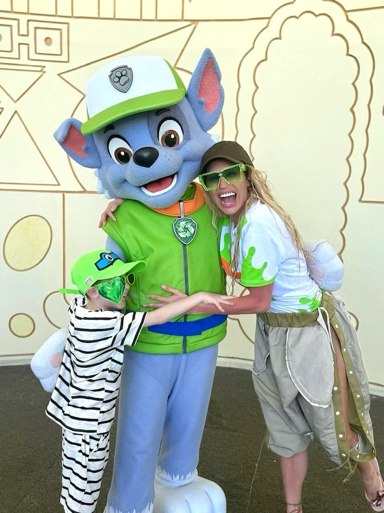 Vicky Xipolitakis cumplió el sueño de viajar a la Riviera Maya con su hijo. CRÉDITO: INSTAGRAM