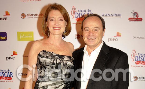 Victoria Shocron, de la Fundación Discar, y Pablo Codevilla. (Foto: Jennifer Rubio)