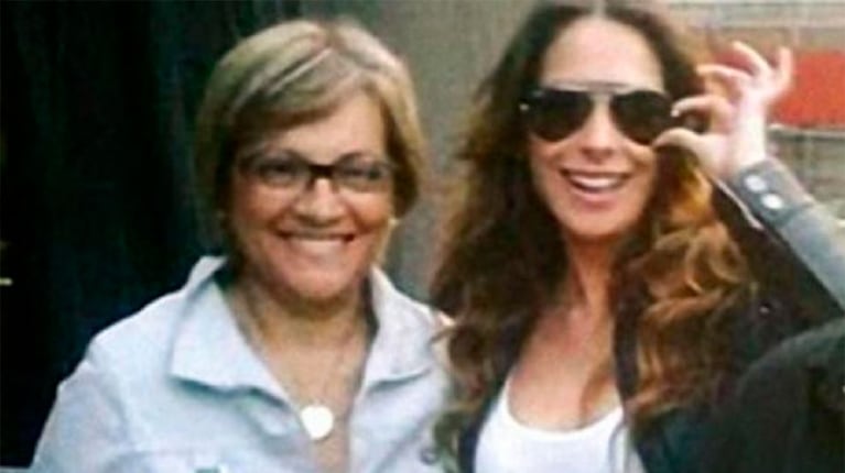 Victoria Vannucci y su madre.