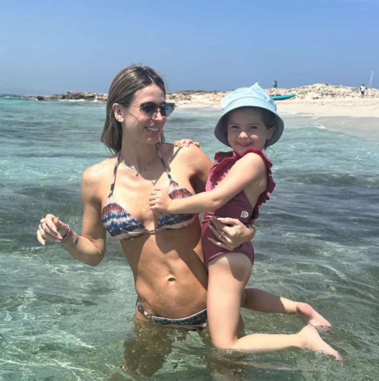 Vida de soltera: Jésica Cirio compartió sus espectaculares vacaciones en Ibiza tras su separación