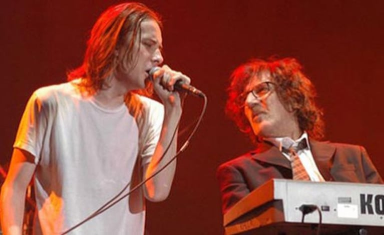 Viejos tiempo. Migue y su padre Charly García. (Foto web)
