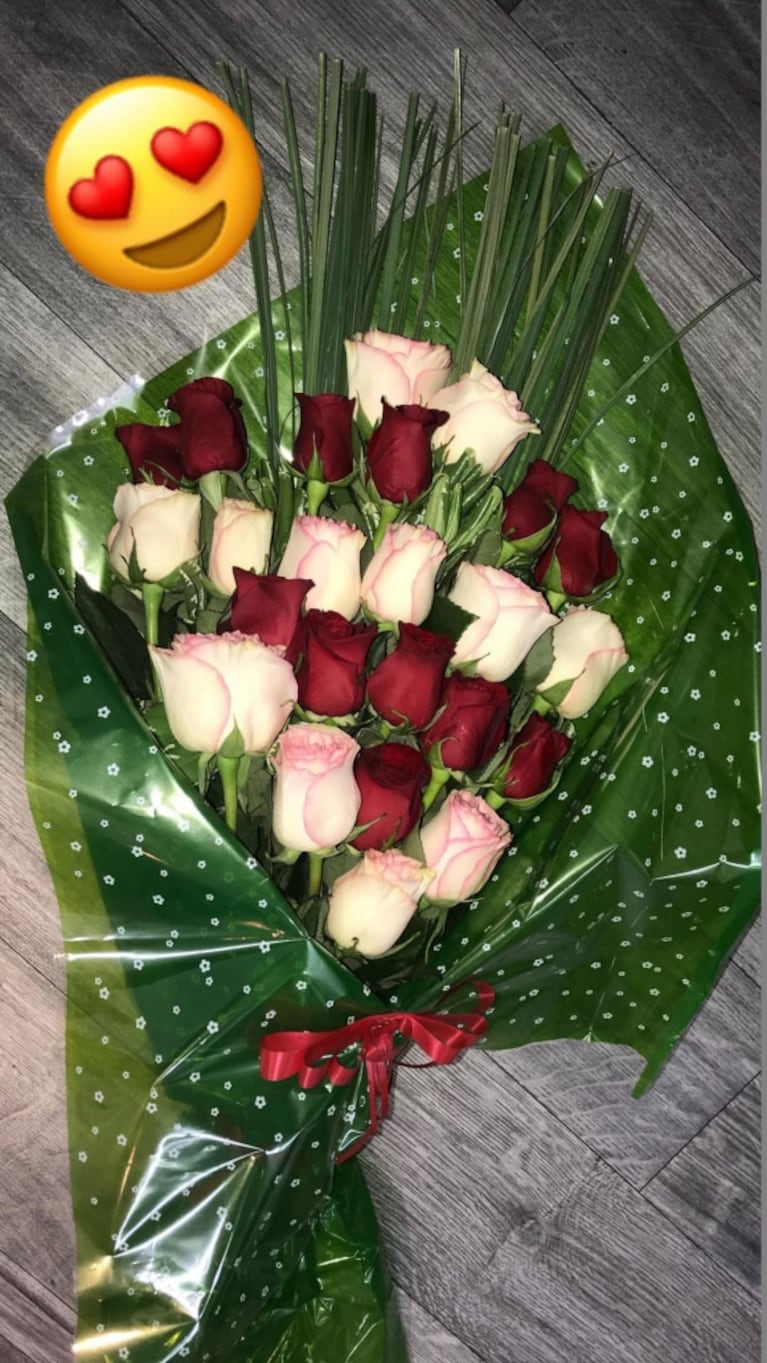 Virginia Gallardo habló de las flores que le envió un admirador secreto: "A toda mujer le seducen los halagos; yo amo las rosas, pero no sé quién es" 