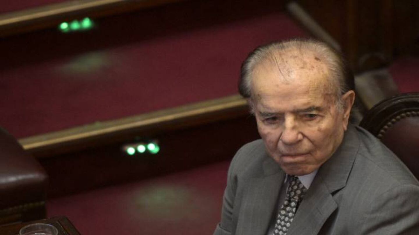 Volvieron a internar a Carlos Menem