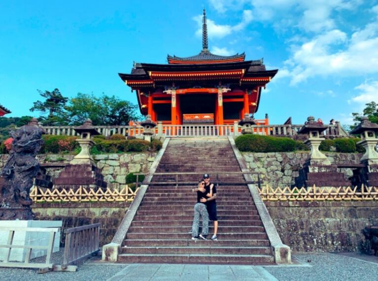  Wanda Nara compartió fotos de sus vacaciones con Icardi en Japón, tras la tapa que muestra a Mauro muy cerca de otra mujer