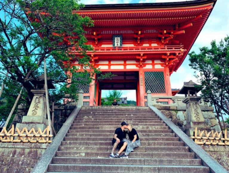  Wanda Nara compartió fotos de sus vacaciones con Icardi en Japón, tras la tapa que muestra a Mauro muy cerca de otra mujer