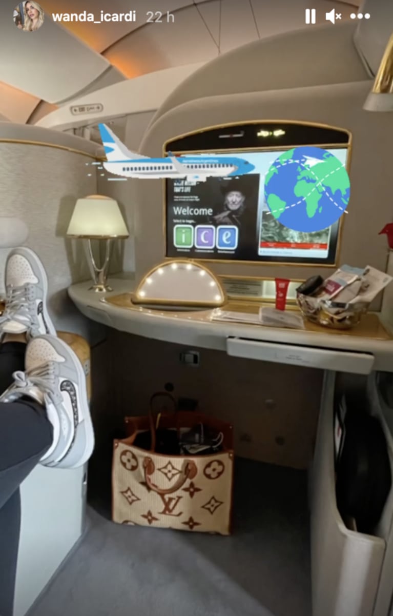 Wanda Nara compartió inéditas fotos de cómo son sus viajes en avión privado: "¡Nos vamos!"