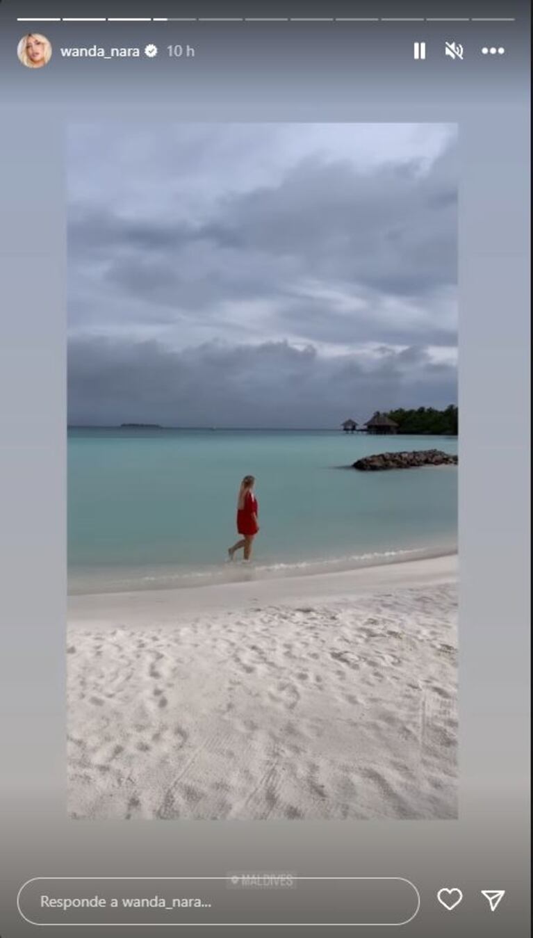 Wanda Nara en Maldivas: cuánto salen las sandalias que llevó a la playa