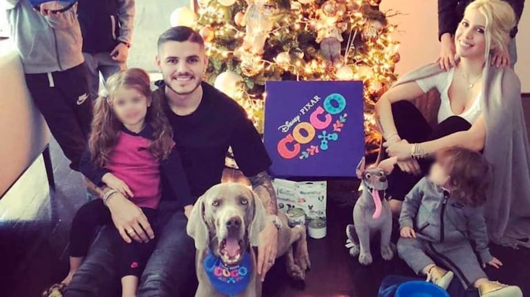 Wanda Nara, Mauro Icadi y Coco, la mascota de la familia (Foto: Instagram @wanda_nara)