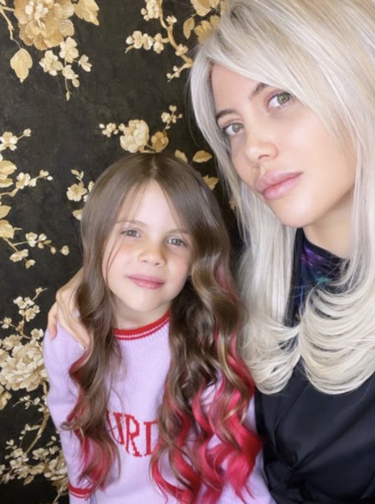 Wanda Nara mostró el cambio de look de su hija Francesca: "Me puse los pelos rosa"