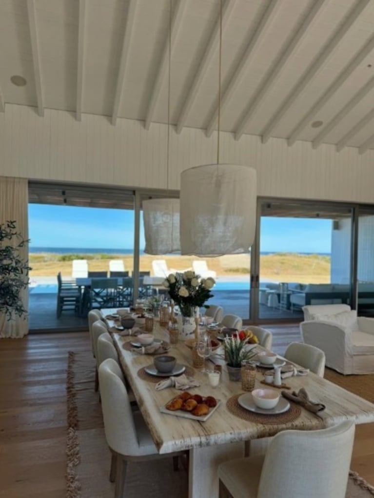 Wanda Nara mostró el living de su casa en Punta del Este. Crédito: Instagram