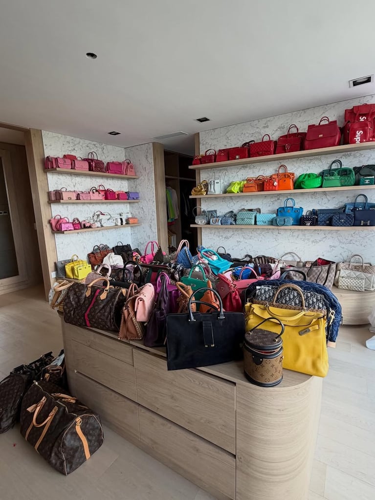 Wanda Nara mostró su impactante y lujosa colección de carteras. Foto: Instagram (@wanda_nara)