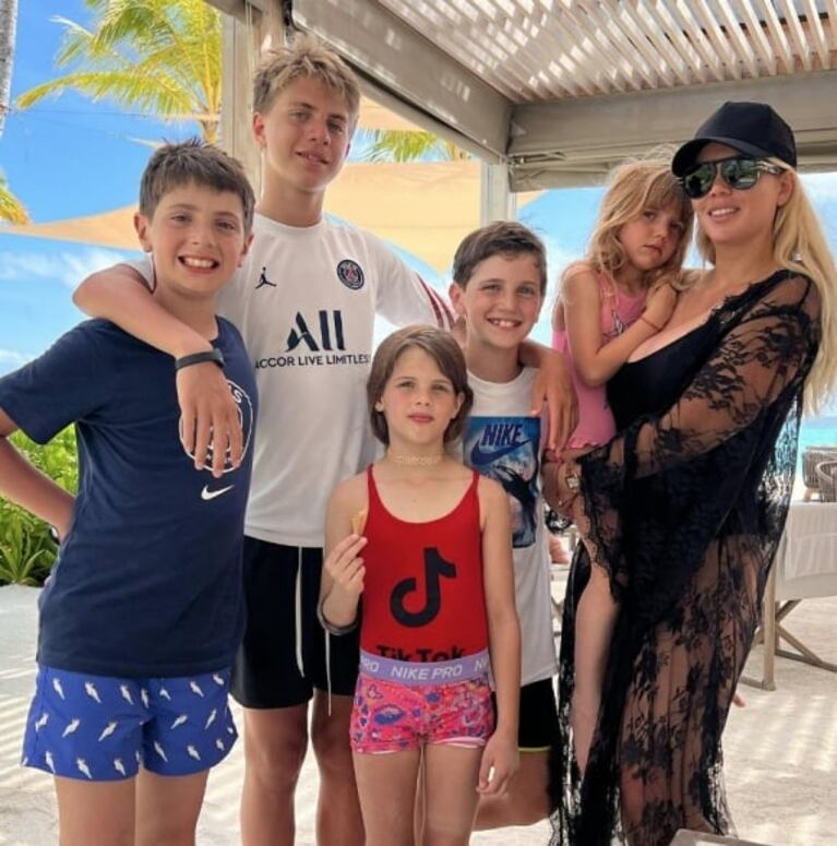 Wanda Nara mostró sus paradisíacas vacaciones con Mauro Icardi y sus hijos en Maldivas: "Mi pequeño mundo"