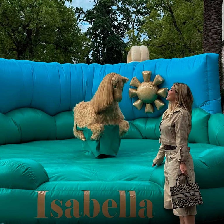 Wanda Nara presumió el cumpleaños de su hija menor en compañía de la familia de Mauro Icardi