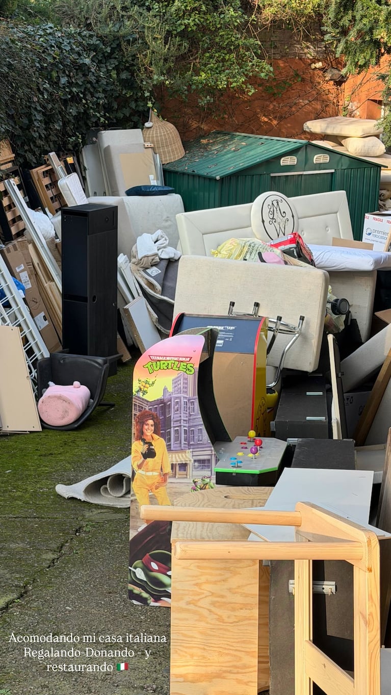 Wanda Nara sacó a la calle muebles de su casa de Milán que pertenecían también a Mauro Icardi.