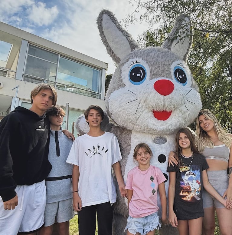 Wanda Nara y China Suárez celebraron las Pascuas, ¿igualitas? Foto: IG | wanda_nara