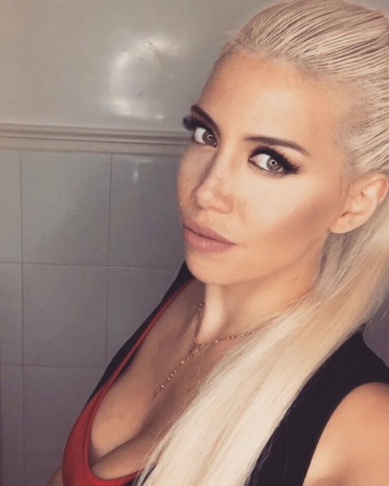 Wanda Nara y las fotos del back de una producción hot: "Pensando en ti"