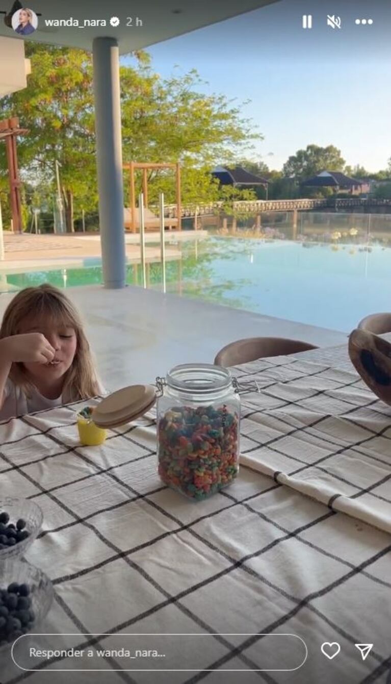 Wanda Nara y Mauro Icardi desayunaron juntos con sus hijas tras el arribo del futbolista a la Argentina