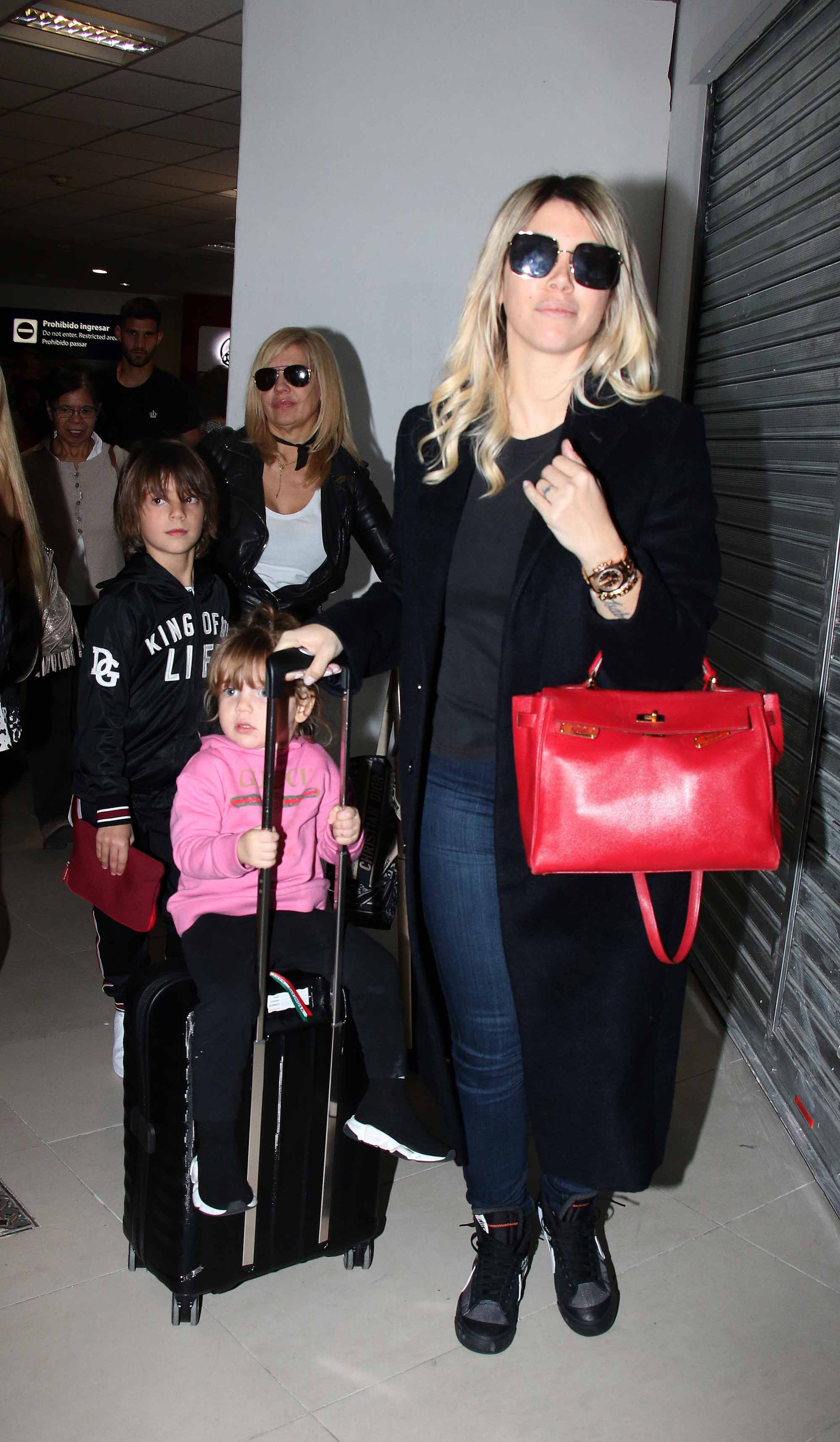 Wanda Nara y Mauro Icardi llegaron al país para celebrar Año Nuevo. Foto: Movilpress