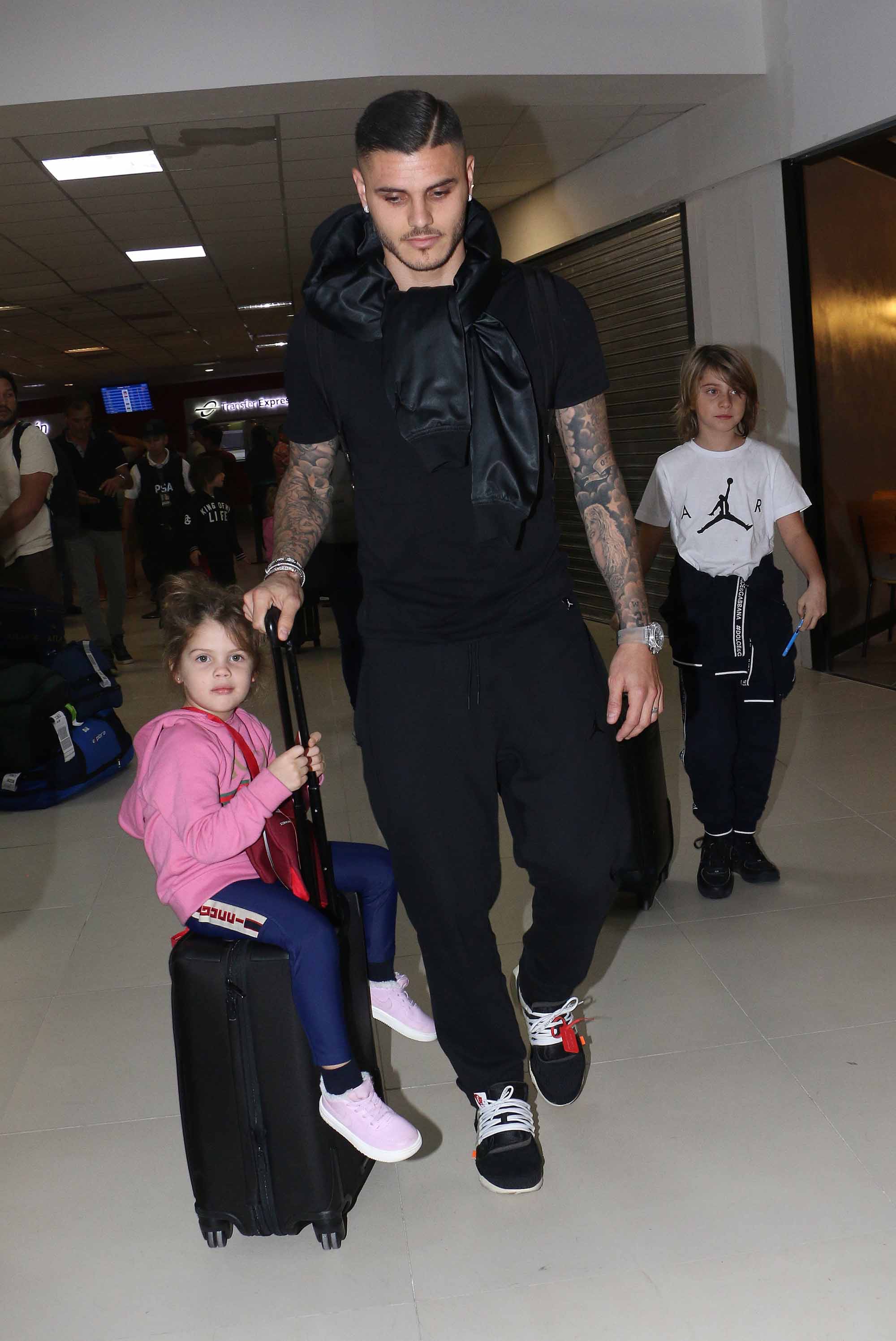 Wanda Nara y Mauro Icardi llegaron al país para celebrar Año Nuevo. Foto: Movilpress