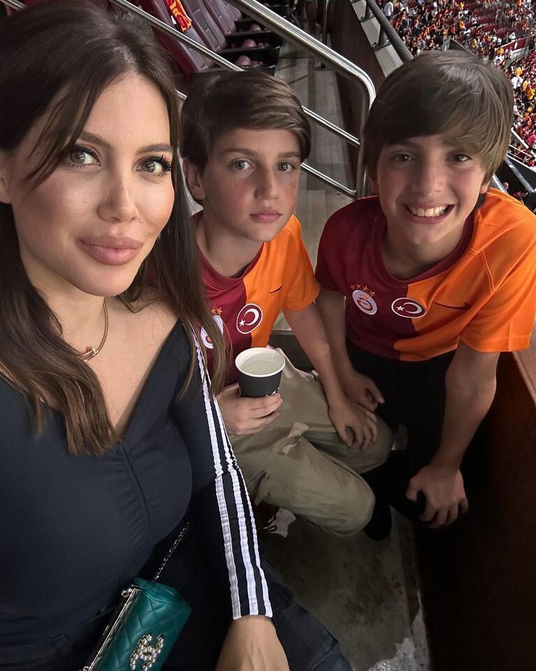 Wanda Nara y su lujosa cartera. Foto: Instagram