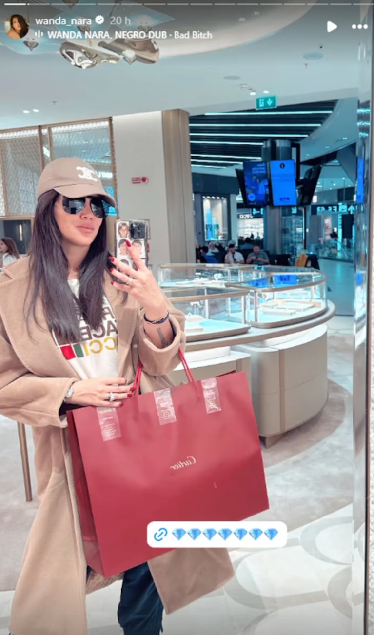Wanda se compró joyas en su marca favorita, Cartier.

