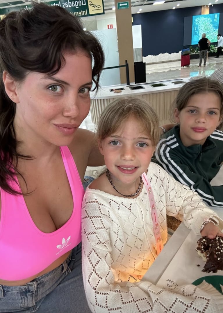 Wanda volvió a aterrizar en Miami con sus hijas.