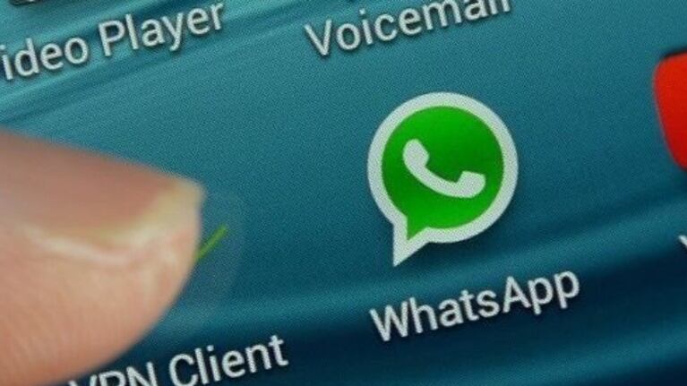 Whatsapp no eliminará la cuenta de quienes no acepten la nueva política, pero limitará las funciones disponibles. Foto:DPA.