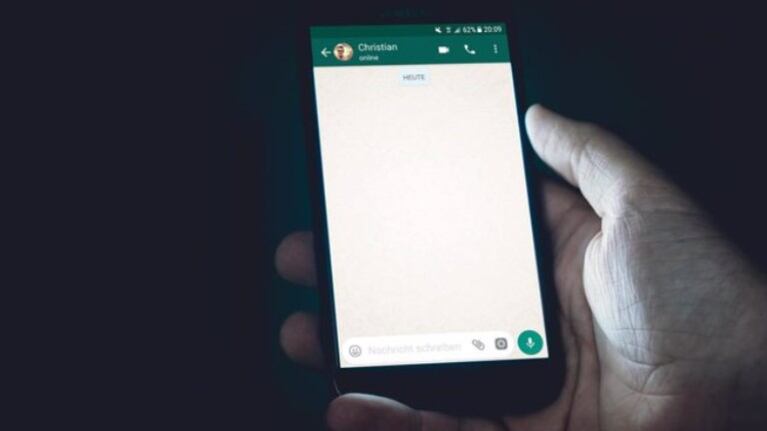 WhatsApp prepara una función de comunidad para ampliar los grupos de chat