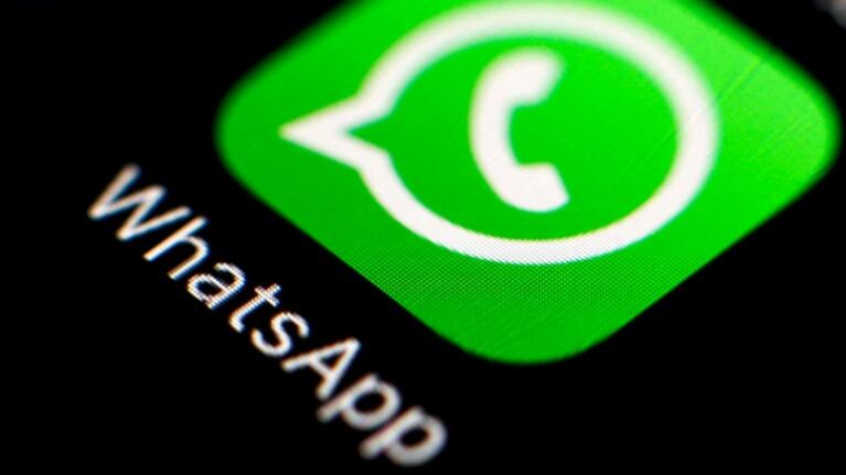 Ya disponibles en WhatsApp los archivos multimedia que se eliminan tras verlos una única vez. Foto: EFE.
