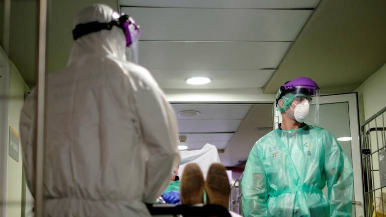 Ya murieron 57 médicos argentinos en la lucha contra el coronavirus: Los profesionales están agotados