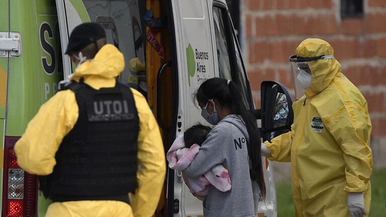 Ya son 85 casos positivos de coronavirus en Villa Azul, el barrio que vive bajo un aislamiento total