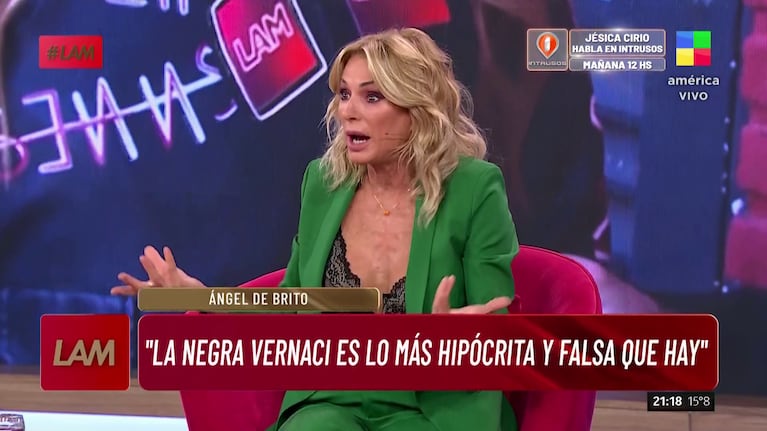 Yanina Latorre en LAM.