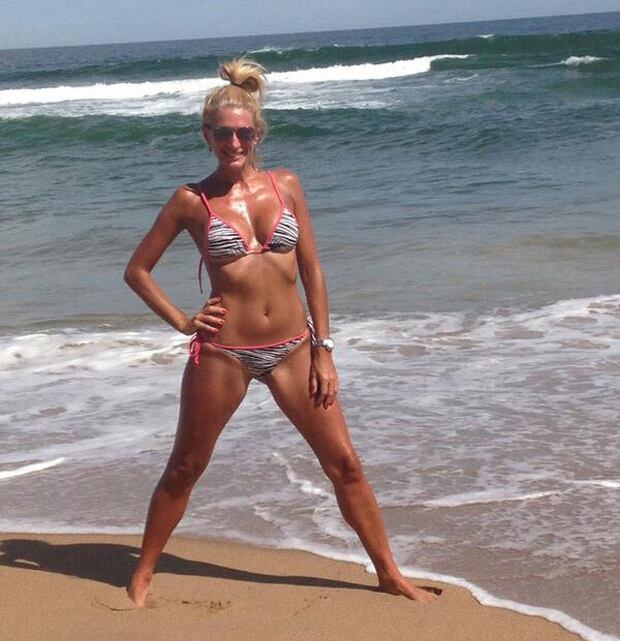Yanina Latorre luce su lomazo en las playas de Punta. (Foto: Twitter @yanilatorre)