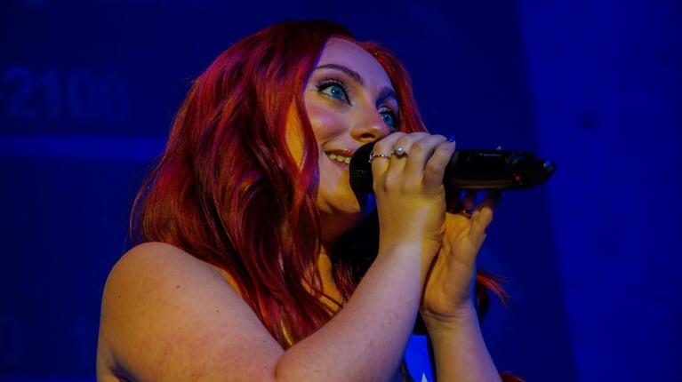 Yas presenta su nuevo álbum “Distinta” con un show en Café Berlín