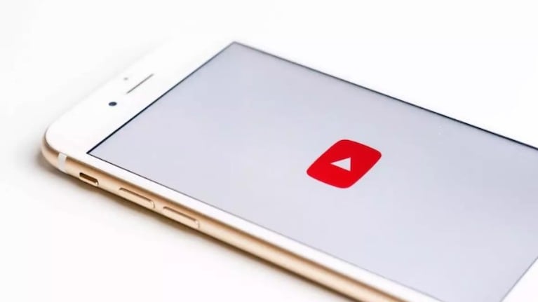 YouTube añade un indicador para saber que los creadores de contenido están transmitiendo en directo