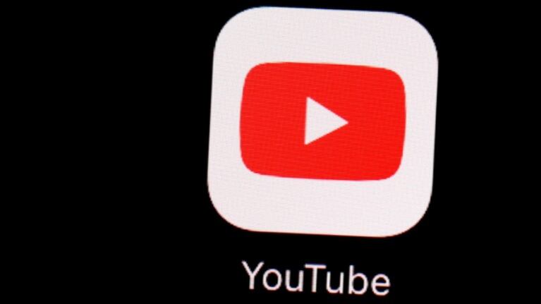 YouTube prueba un rediseño compacto para las descripciones de vídeo en la web que destaca un comentario. Foto: AP.